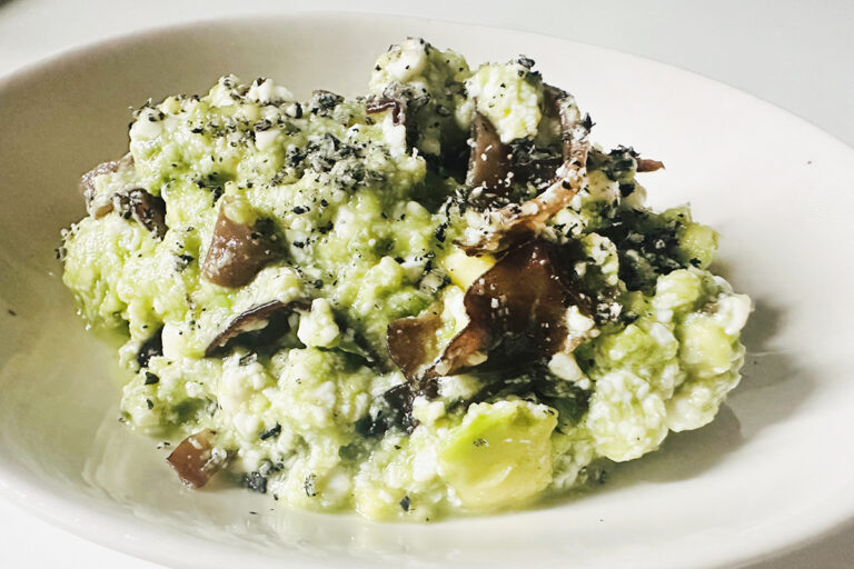 アボカドと豆腐のサラダ